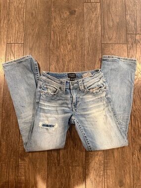 Buckle Kids Light Wash Blue Distressed Jeans